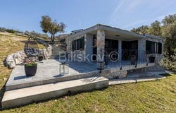 Supetar, Splitsko-dalmatinska 21410