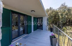 Supetar, Splitsko-dalmatinska 21410