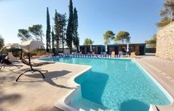 Sutivan, Splitsko-dalmatinska županija