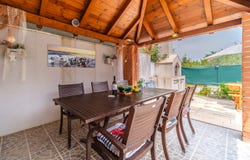 Milna, Split-Dalmatia County 21405