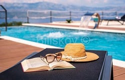 Supetar, Splitsko-dalmatinska 21410