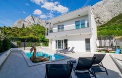 Makarska, Splitsko-dalmatinska