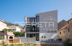 Komiža, Split-Dalmatia County 21485