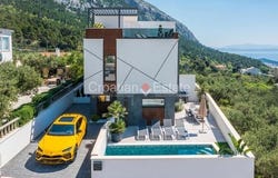 Makarska, Split-Dalmatia County 21300