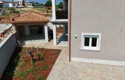 Buje, Istria County 52460