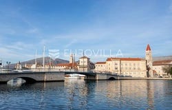 Trogir, Splitsko-dalmatinska