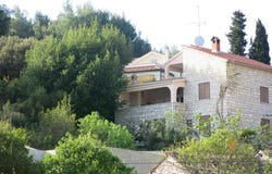 Splitska, Split-Dalmatia County 21410
