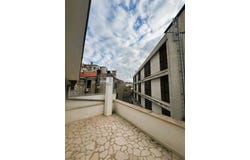 Sibenik, Sibenska 22000