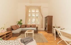 Váci utca, Budapest, Budapest 1056