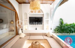 Seminyak, Badung, Bali 80351