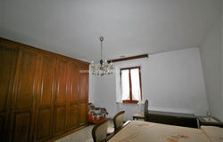 Sinalunga, Tuscany 53048