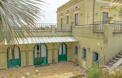 Acireale, Sicily 95024