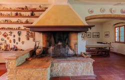 Cevoli, Tuscany 56035