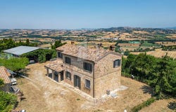 Montelupone, Marche 62010