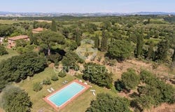 Montepulciano, Siena