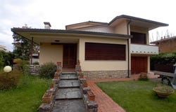 Lucca, Tuscany 55100