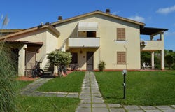 Cecina, Tuscany 57023