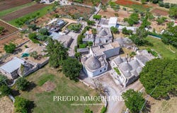 Alberobello, Apulia 70011