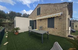Carassai, Marche 63063