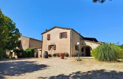 Colle di Val d'Elsa, Tuscany 53034