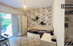rome, Lazio 00133