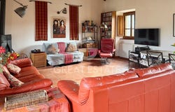 Cortona, Tuscany 52044
