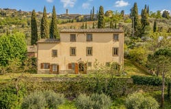 Cortona, Tuscany 52044