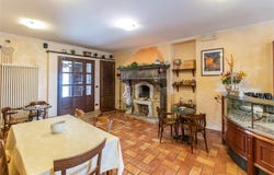 Frontone, Marche 61040