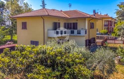 Cortona, Tuscany 52044
