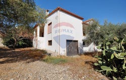 Villa San Pietro, Sardinia 09010