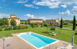 Cortona, Tuscany 52044