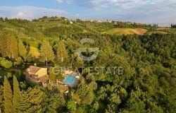 Volterra, Pisa