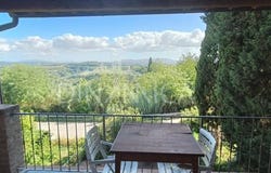 Palaia, Tuscany 56036