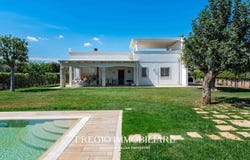 Monopoli, Apulia 70043