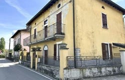 Leggiuno, Lombardy 21038