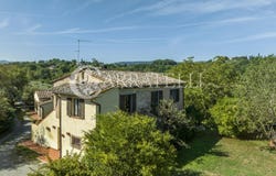 Chiusi, Tuscany 53043
