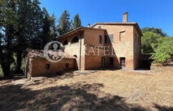 Chiusi, Tuscany 53043