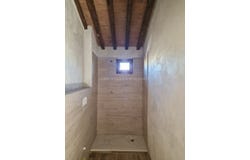 Guazzino, Tuscany 53048