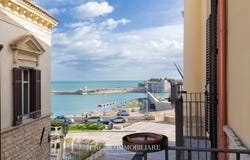 Trani, Apulia 76125