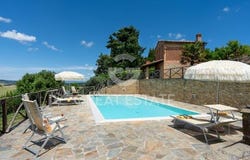 Volterra, Pisa