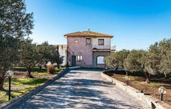Paternò, Sicily 95047
