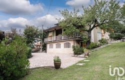 Bosco Chiesanuova, Venice 37021