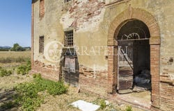 Cortona, Tuscany 52044