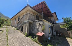 Collesano, Sicily 90016