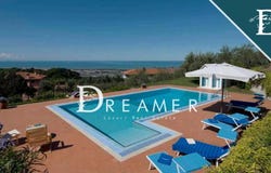 Camaiore, Tuscany 55041