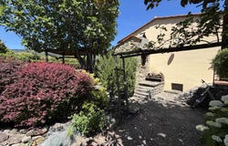 Cortona, Tuscany 52044