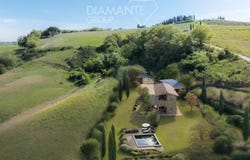 Montalcino, Tuscany 53024