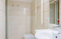 Rome, Lazio 00187