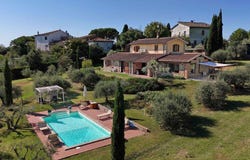 Cortona, Tuscany 52044