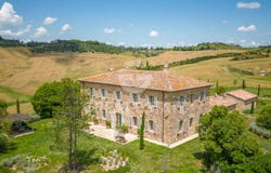 San Quirico d'Orcia, Tuscany 53027